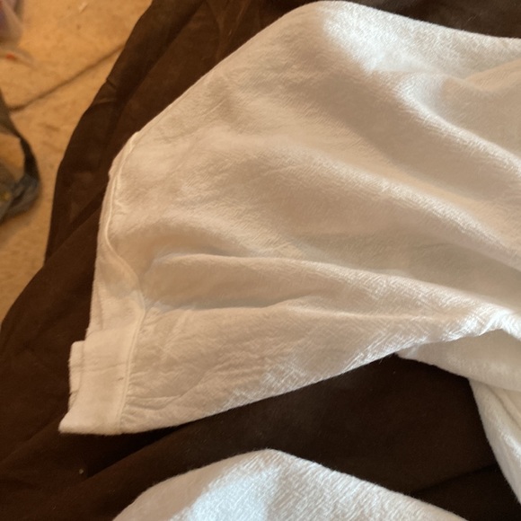 New IZURIA | White Floral-Embroidered Hi-Low Top size 3XL - Picture 9 of 12